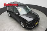 Used 2023 Kia Soul LX w/ LX Technology Package image 3