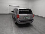 Used 2019 Dodge Grand Caravan SXT image 6