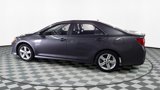 Used 2014 Toyota Camry SE image 2