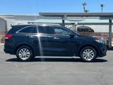Used 2017 Kia Sorento LX w/ LX Convenience Package image 2