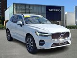 Used 2022 Volvo XC60 B5 Momentum w/ Climate Package image 3