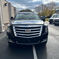 Used 2018 Cadillac Escalade Luxury image 3