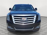 Used 2019 Cadillac Escalade Luxury image 2