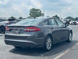 Used 2017 Ford Fusion SE image 4