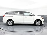 Used 2017 Kia Sedona LX image 4