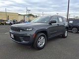 Used 2022 Jeep Grand Cherokee Laredo w/ Luxury Tech Group I image 3