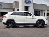 Used 2021 Volkswagen Atlas Cross Sport SE image 3