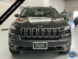 Used 2017 Jeep Cherokee Trailhawk image 2