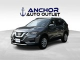 Used 2017 Nissan Rogue SV image 4