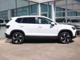 New 2025 Volkswagen Taos SE image 4