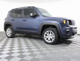 New 2023 Jeep Renegade Latitude w/ Sun & Fun Group image 3