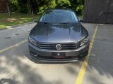 Used 2018 Volkswagen Passat 2.0T SE image 2