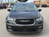 Used 2022 Chrysler Pacifica Touring-L image 3