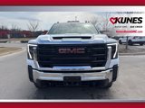 New 2025 GMC Sierra 2500 Pro image 3