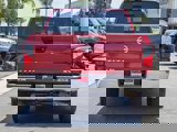 Used 2018 Nissan Titan SV image 5