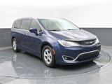 Used 2018 Chrysler Pacifica Touring Plus image 3