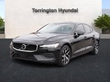 Used 2019 Volvo S60 T6 Momentum image 3