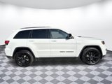 Used 2019 Jeep Grand Cherokee Laredo image 2