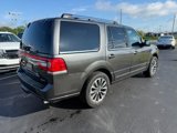 Used 2015 Lincoln Navigator 2WD image 3