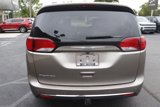 Used 2018 Chrysler Pacifica Touring-L Plus w/ Tire & Wheel Group image 4