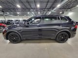 Used 2022 Volkswagen Tiguan SE R-Line image 4