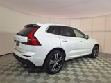 Used 2020 Volvo XC60 T5 Momentum image 4