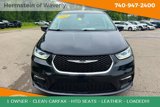 Used 2023 Chrysler Pacifica Touring-L image 3