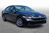 Used 2024 Hyundai Elantra SEL image 2