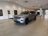 Used 2021 Jeep Grand Cherokee Laredo X image 2