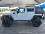 Used 2015 Jeep Wrangler Unlimited Rubicon w/ Connectivity Group image 4
