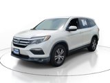 Used 2017 Honda Pilot EX image 2