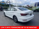 Used 2019 Volkswagen Jetta SE image 2