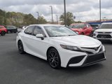 Used 2021 Toyota Camry SE image 3