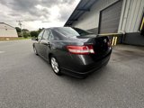 Used 2010 Toyota Camry SE image 3