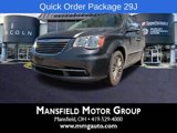 Used 2015 Chrysler Town & Country Touring-L w/ Driver Convenience Group image 3