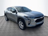 Used 2025 Chevrolet Trax LS image 3