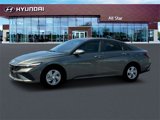 New 2025 Hyundai Elantra SE image 2