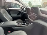 Used 2020 Toyota Highlander Limited image 2