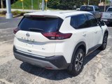 Used 2021 Nissan Rogue SV image 2