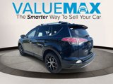 Used 2018 Toyota RAV4 SE image 5