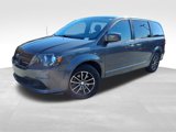Used 2016 Dodge Grand Caravan SE image 2
