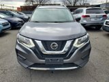 Used 2018 Nissan Rogue SV image 2