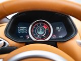 Used 2021 Aston Martin DB11 Coupe image 6