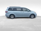 Used 2015 Toyota Sienna L image 6