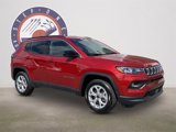 New 2025 Jeep Compass Latitude image 2