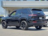 Used 2023 Jeep Grand Cherokee Altitude image 2