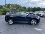 Used 2020 Chevrolet Equinox Premier image 2