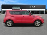 Used 2015 Kia Soul + image 3