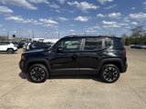 Used 2023 Jeep Renegade Trailhawk image 4