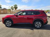 Used 2021 Nissan Rogue SV image 2